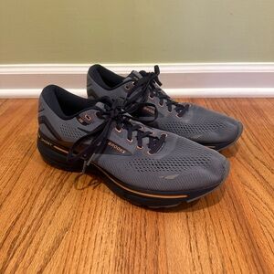 Men’s Brooks Ghost 15 Size 11.5